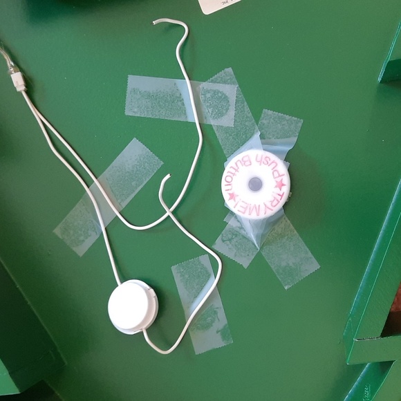 Holiday Shimmer Light Tree.  Batteries Included. - Picture 7 of 10